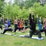 hike-n-yoga-lunges